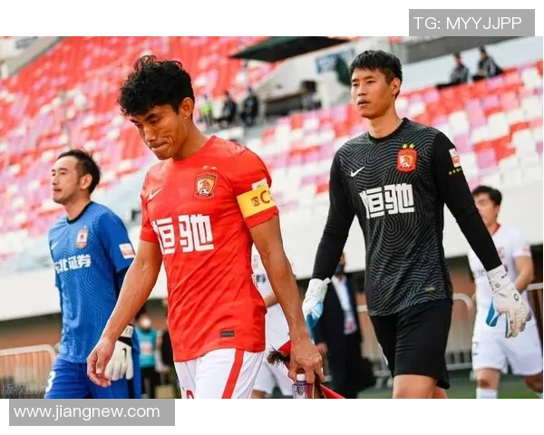 南京足球队崛起之路：从默默无闻到联赛强队的奋斗历程